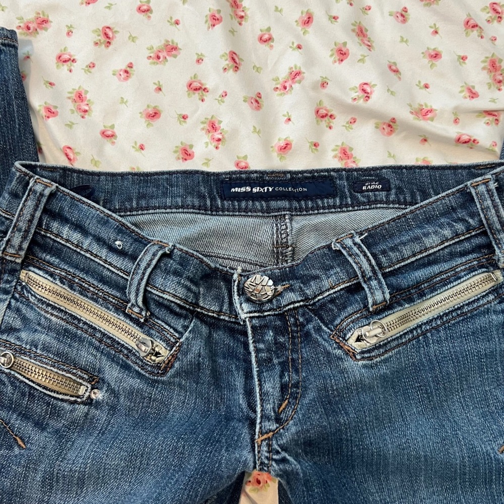 vintage miss sixty low rise skinny jeans with cute zipper pockets - Picture 3 of 9